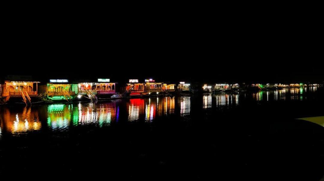 Heritage Shreen Houseboat Srīnagar Zewnętrze zdjęcie